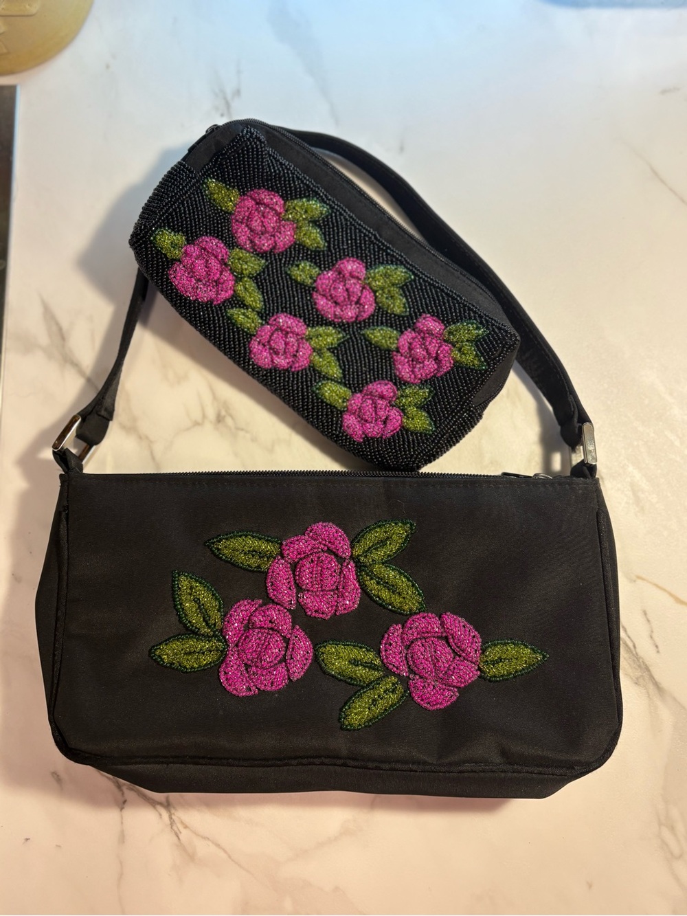 FAO Schwartz Barbie Glamour Collection Shoulder Bag and Matching Beaded Pouch - Picture 1 of 12